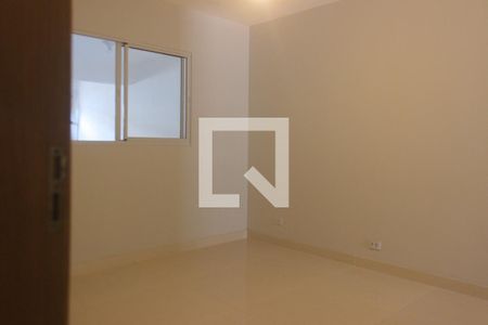 Casa à venda com 3 quartos, 170m² em Jardim Ester Yolanda, São Paulo