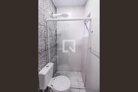 Banheiro de casa para alugar com 1 quarto, 34m² em Vila Alpina, São Paulo