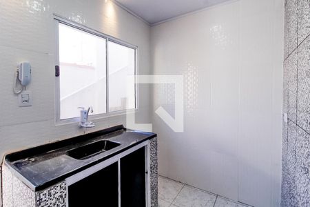 Cozinha de casa para alugar com 1 quarto, 34m² em Vila Alpina, São Paulo