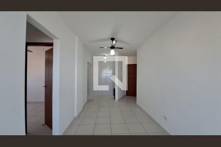 Sala  de apartamento para alugar com 2 quartos, 69m² em Maracanã, Praia Grande