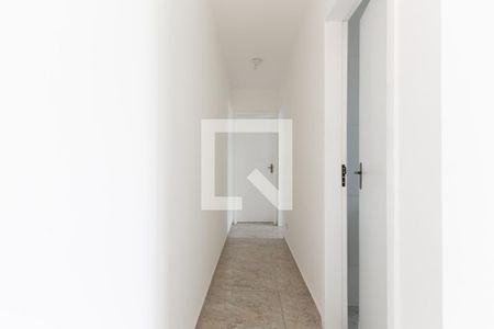 Corredor  de apartamento para alugar com 2 quartos, 70m² em Vila Jacuí, São Paulo