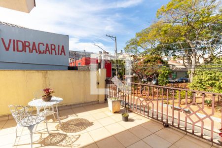 Varanda de casa à venda com 4 quartos, 180m² em Vila São Geraldo, São Paulo