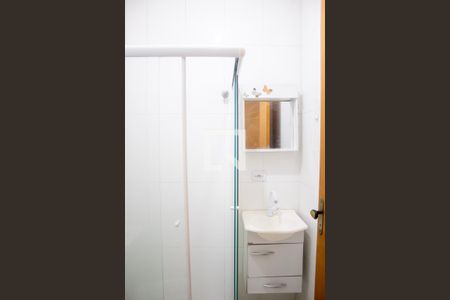 Banheiro de apartamento à venda com 1 quarto, 30m² em Vila Constança, São Paulo