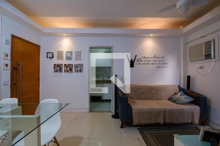 Sala de apartamento à venda com 2 quartos, 55m² em Todos Os Santos, Rio de Janeiro