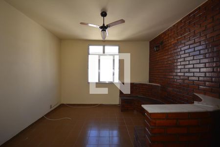 Sala de apartamento à venda com 2 quartos, 55m² em Olaria, Rio de Janeiro