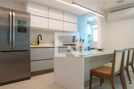 Cozinha de apartamento à venda com 2 quartos, 141m² em Leblon, Rio de Janeiro