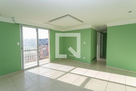 Sala  de apartamento à venda com 3 quartos, 80m² em Taboão, Diadema