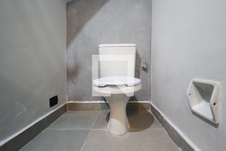 Lavabo de casa de condomínio para alugar com 5 quartos, 140m² em Vila Nova Conceição, São Paulo