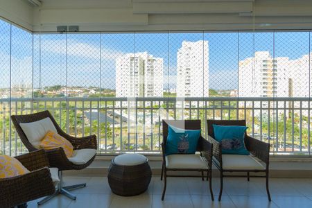 Sacada da Sala de apartamento à venda com 4 quartos, 163m² em Jardim dos Oliveiras, Campinas