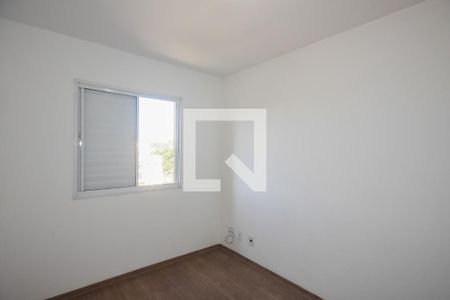 Quarto 1 de apartamento para alugar com 2 quartos, 55m² em Jardim Caner, Taboão da Serra