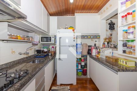 Cozinha de apartamento à venda com 2 quartos, 86m² em Floresta, Porto Alegre