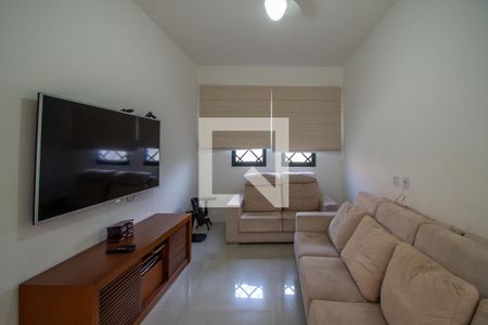 Sala de TV de casa à venda com 3 quartos, 200m² em Chácara da Barra, Campinas
