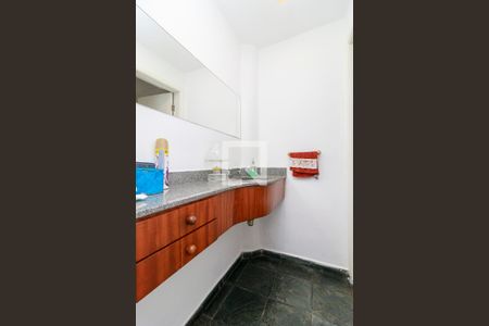 Lavabo de casa para alugar com 3 quartos, 185m² em Parque Colonial, São Paulo