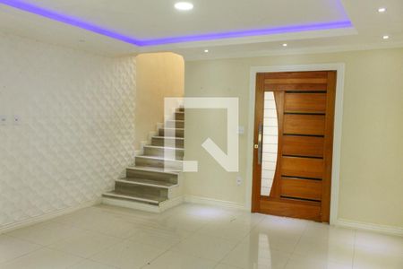 Sala de casa de condomínio para alugar com 3 quartos, 120m² em Vargem Grande, Rio de Janeiro