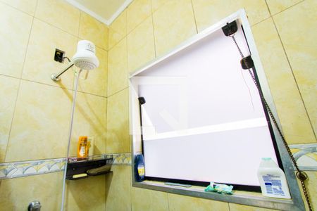 Casa à venda com 191m², 2 quartos e 2 vagas Casa à venda com 191m², 2 quartos e 2 vagasBanheiro