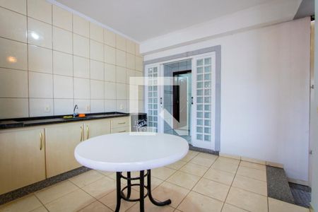 Casa à venda com 191m², 2 quartos e 2 vagas Casa à venda com 191m², 2 quartos e 2 vagasEspaço gourmet