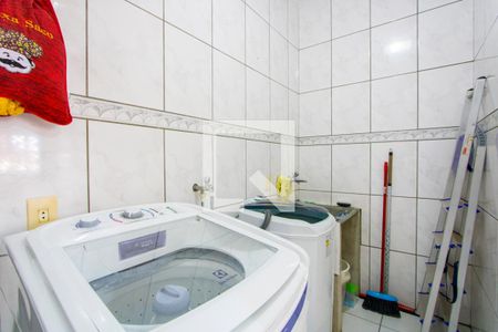 Casa à venda com 191m², 2 quartos e 2 vagas Casa à venda com 191m², 2 quartos e 2 vagasÁrea de serviço