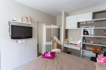 Suíte de apartamento à venda com 4 quartos, 171m² em Santo Antônio, Belo Horizonte