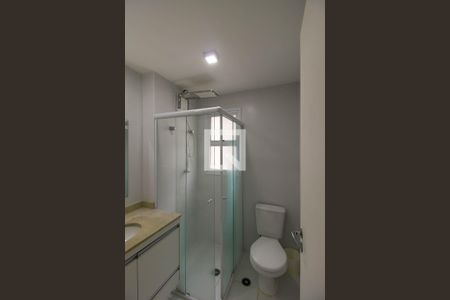 Banheiro de apartamento para alugar com 1 quarto, 26m² em Vila Prudente, São Paulo