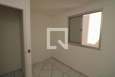 Quarto 2 de apartamento para alugar com 2 quartos, 55m² em Jardim Santa Terezinha (zona Leste), São Paulo