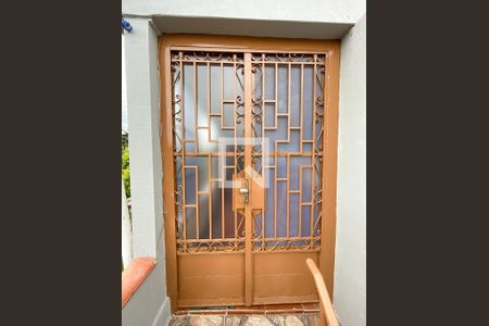 Apartamento para alugar com 120m², 3 quartos e sem vaga Apartamento para alugar com 120m², 3 quartos e sem vagaEntrada