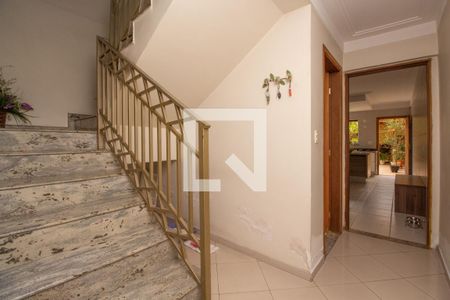 Escada de casa à venda com 3 quartos, 189m² em Vila Bertioga, São Paulo