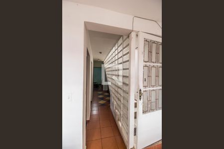 Corredor de casa para alugar com 2 quartos, 50m² em Parque Jandaia, Carapicuíba