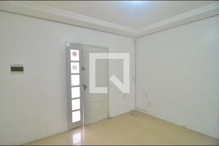 Sala de casa à venda com 2 quartos, 150m² em Bairro Fátima, Canoas