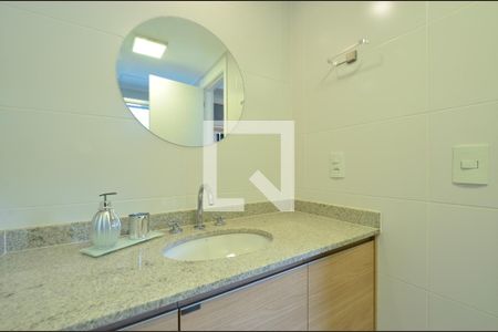 Banheiro de kitnet/studio para alugar com 1 quarto, 21m² em Vila Clementino, São Paulo