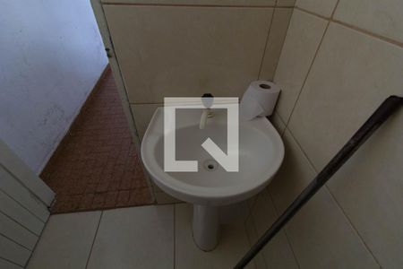 Banheiro de casa para alugar com 1 quarto, 50m² em Vila Haro, Sorocaba