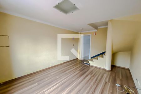 Sala de casa à venda com 3 quartos, 220m² em Vila Diva (zona Leste), São Paulo