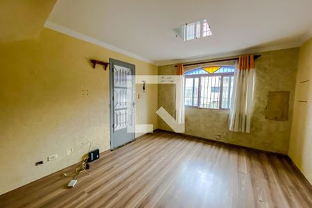 Sala de casa à venda com 3 quartos, 220m² em Vila Diva (zona Leste), São Paulo