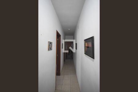 Corredor 2 de casa à venda com 3 quartos, 154m² em Parque Pinheiros, Taboão da Serra