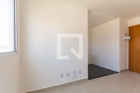 Sala  de apartamento para alugar com 2 quartos, 43m² em Parque São Vicente, Mauá