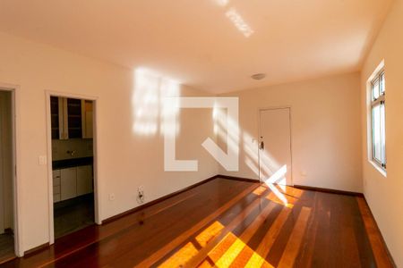 Sala de apartamento para alugar com 3 quartos, 101m² em Santa Lúcia, Belo Horizonte