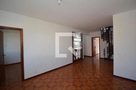 Sala de casa para alugar com 3 quartos, 222m² em Oswaldo Cruz, Rio de Janeiro