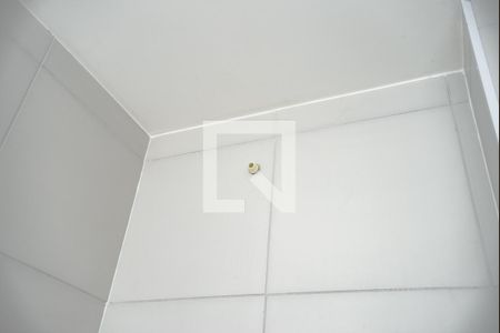 Banheiro de kitnet/studio para alugar com 1 quarto, 23m² em Vila Esperança, São Paulo