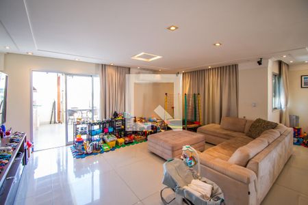 Sala de TV de apartamento para alugar com 3 quartos, 224m² em Cambuí, Campinas