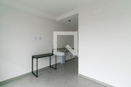 Dormitório / Cozinha de kitnet/studio para alugar com 1 quarto, 23m² em Vila Esperança, São Paulo