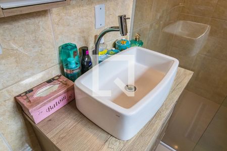 Casa à venda com 200m², 3 quartos e 4 vagas Casa à venda com 200m², 3 quartos e 4 vagasDetalhe do Banheiro da Suíte