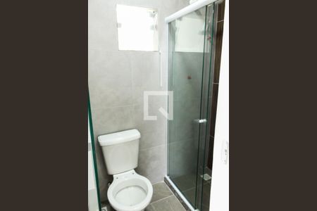 Banheiro de apartamento para alugar com 1 quarto, 55m² em Vargem Grande, Rio de Janeiro