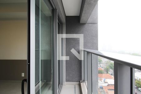 Varanda   de kitnet/studio para alugar com 1 quarto, 24m² em Indianópolis, São Paulo