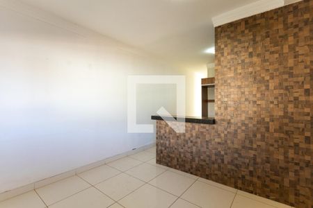 Sala de casa de condomínio para alugar com 2 quartos, 72m² em Setor Estrela Dalva, Goiânia