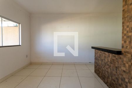 Sala de casa de condomínio para alugar com 2 quartos, 72m² em Setor Estrela Dalva, Goiânia