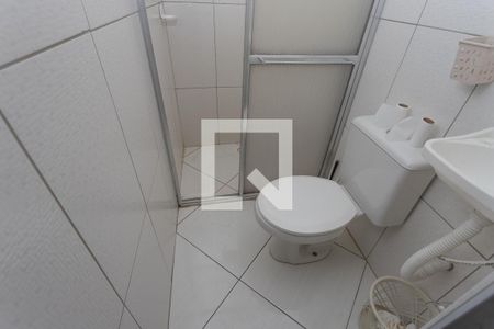 Banheiro 2 de casa à venda com 2 quartos, 80m² em Piraporinha, Diadema