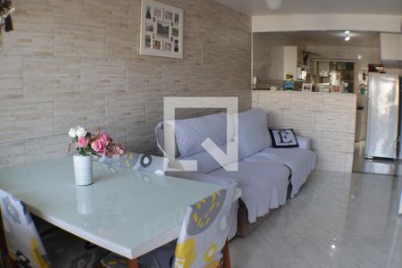 Sala de casa para alugar com 2 quartos, 90m² em Tanque, Rio de Janeiro