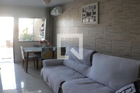 Sala de casa para alugar com 2 quartos, 90m² em Tanque, Rio de Janeiro
