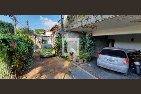 Casa à venda com 4 quartos, 292m² em Itapoã, Belo Horizonte