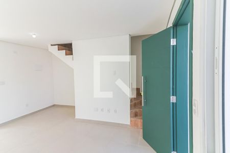 Sala / Cozinha de casa para alugar com 2 quartos, 77m² em Vila Universitaria, São Paulo