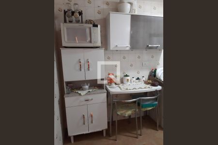 Apartamento à venda com 79m², 2 quartos e sem vaga Apartamento à venda com 79m², 2 quartos e sem vagaCozinha e Área de Serviço